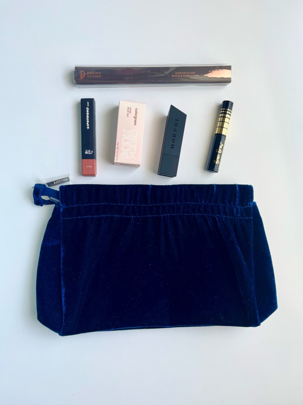 🆕 6 Pieces of Beauty Products